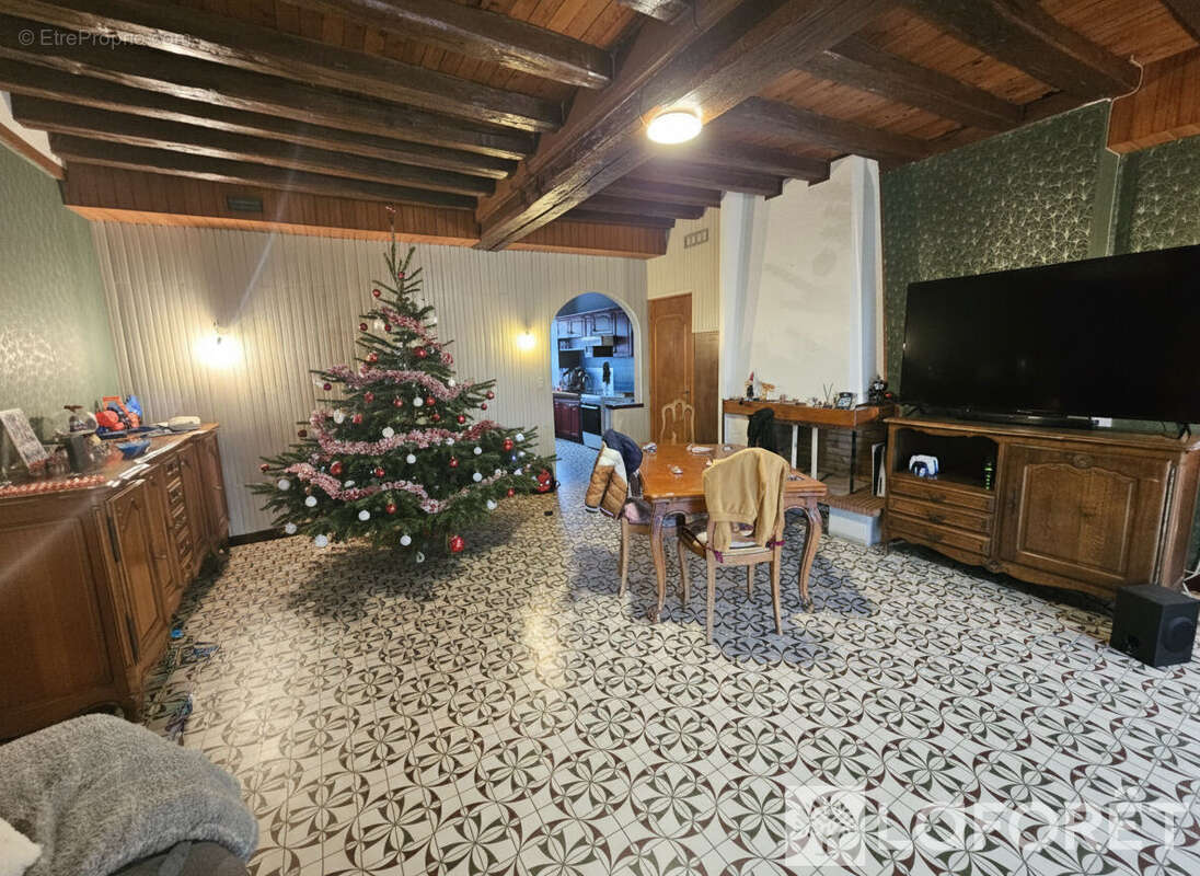 Maison à ETRELLES-SUR-AUBE