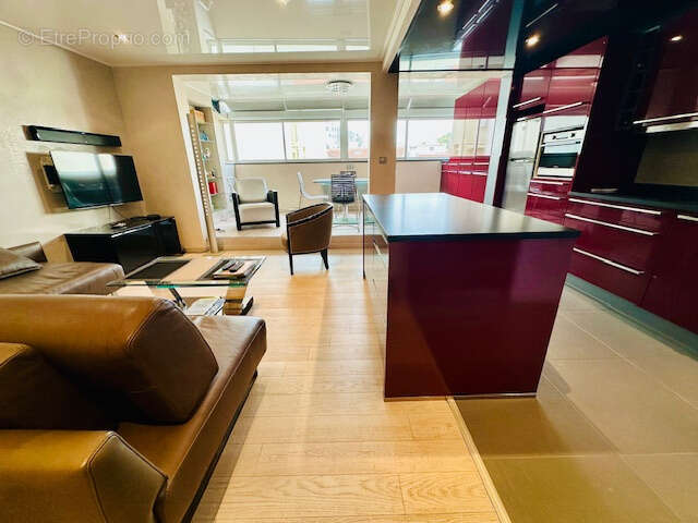 Vente apt t3 avec ascenseur et parking couvert - biarritz - photo 7