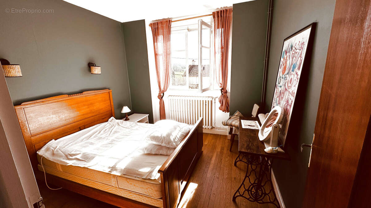 Longère bourguignonne située dans le secteur d' ISLAND au prix de 246 100 €. - photo 17