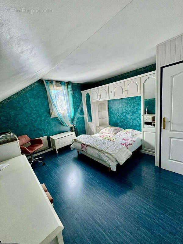 Maison à LIMEIL-BREVANNES