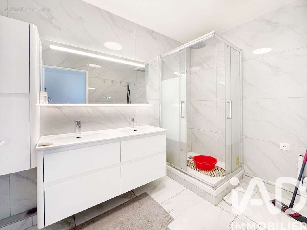Photo 9 - Appartement à ROSNY-SOUS-BOIS