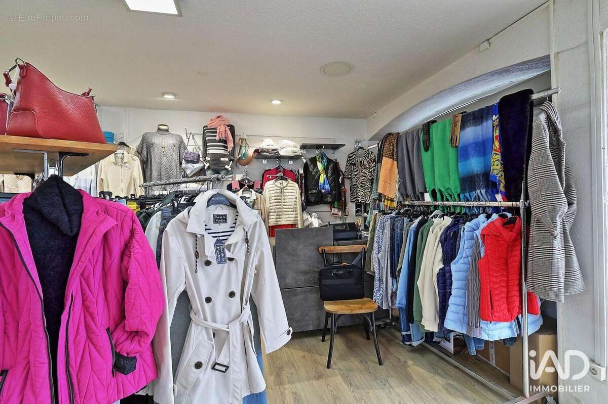 Photo 8 - Commerce à SAINT-CYPRIEN