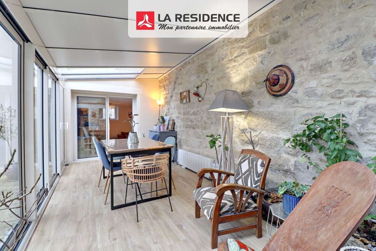 Maison 192 m² à Jouy-Le-Moutier  - photo 5