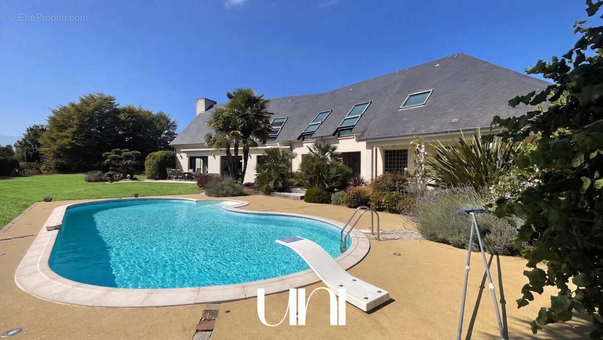 Maison 8 pièces de 295m2 avec piscine - BIÉVILLE-BEUVILLE - photo 3