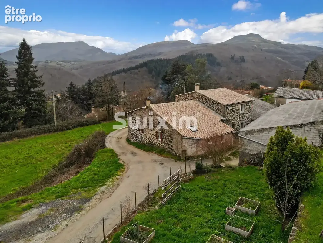 Maison à PRIVAS