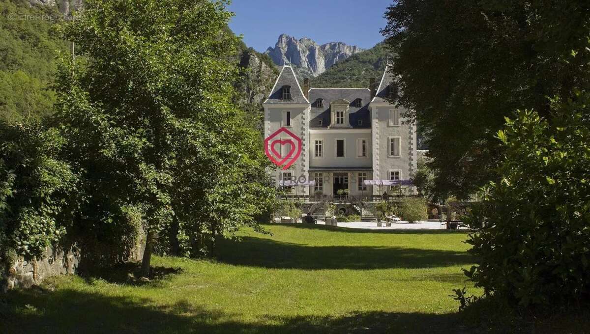 Maison à SAINT-BEAT