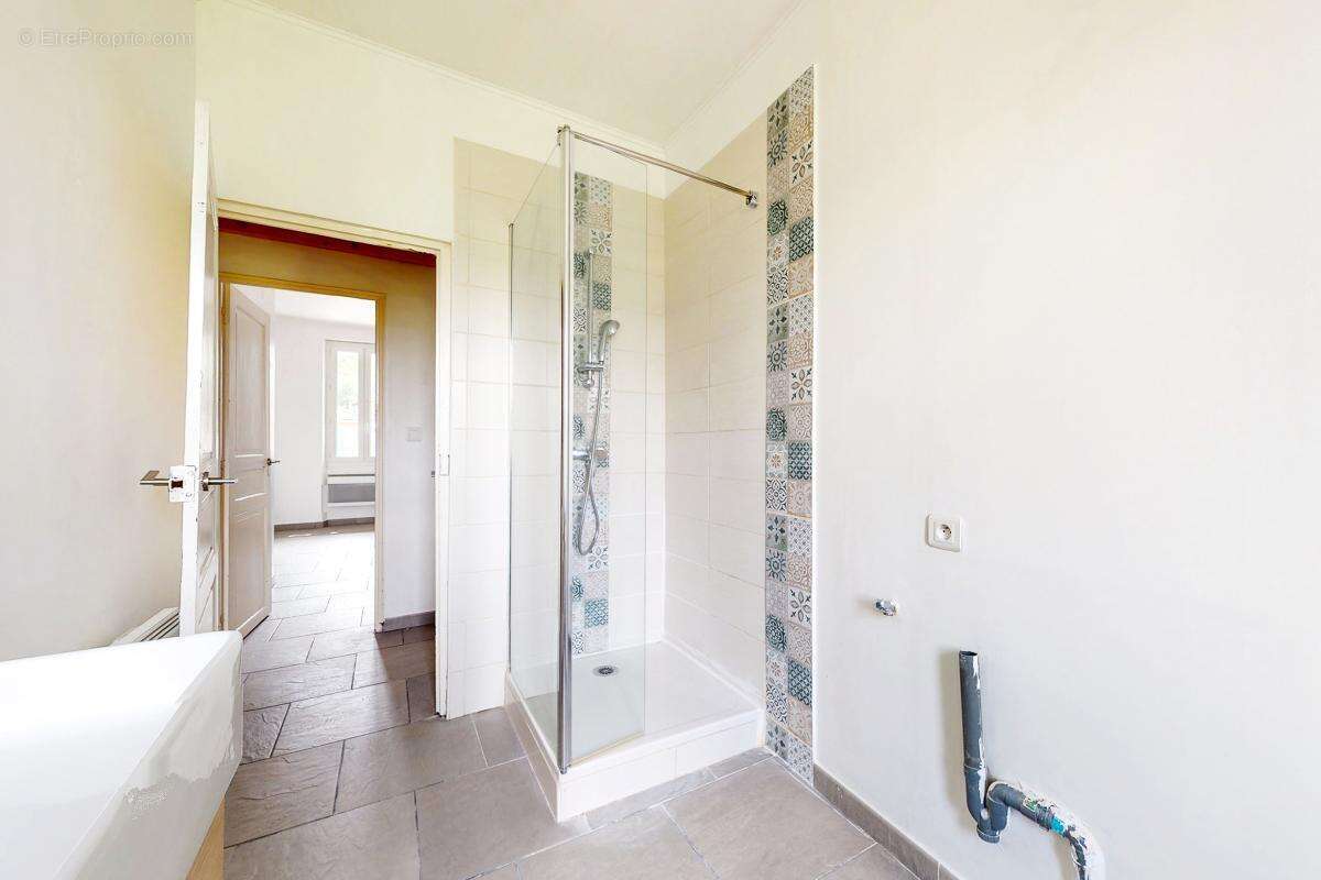 Appartement familial 76 m² - 3 chambres - Proche toutes commodités- La Penne -sur- Huveaune - photo 7