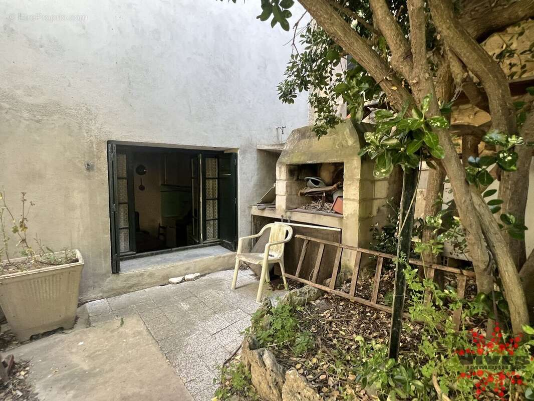 Maison à LESPIGNAN