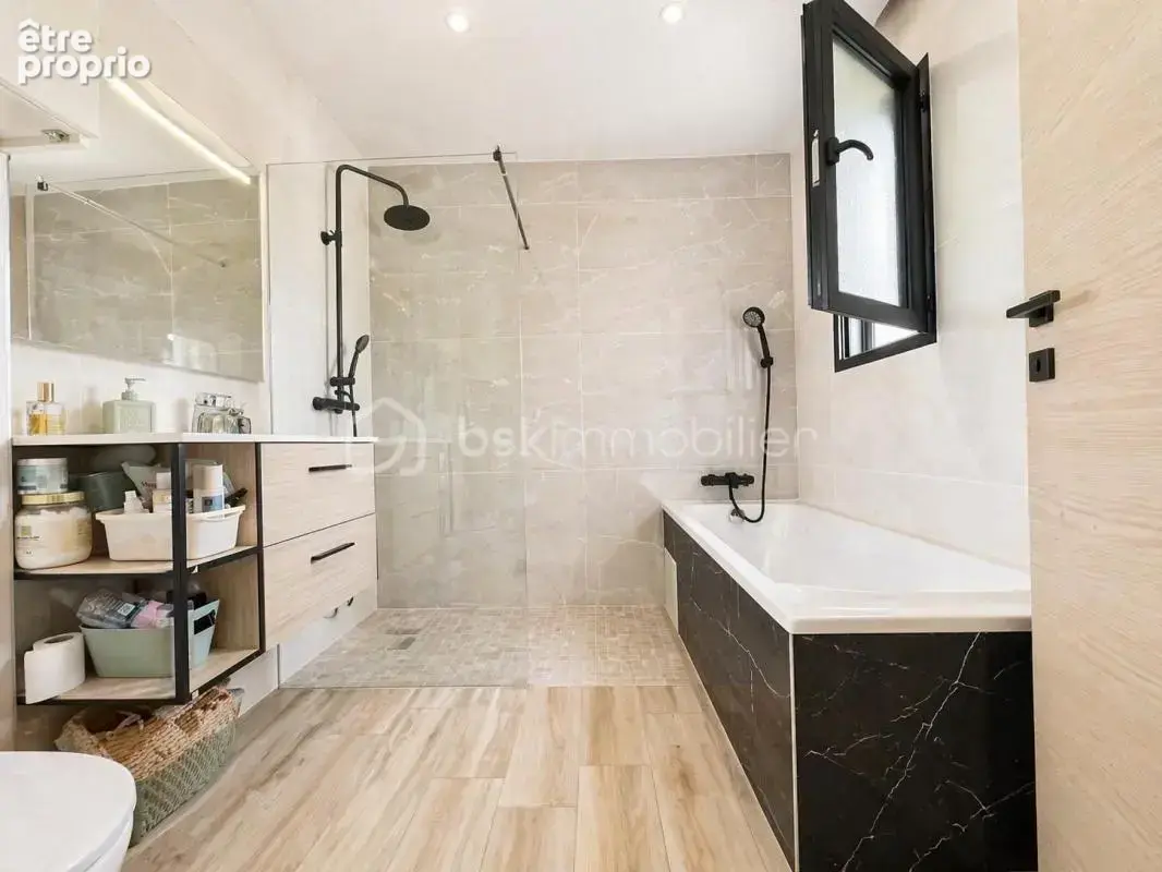 Maison sur la commune de Voiron de 136 m² - photo 10
