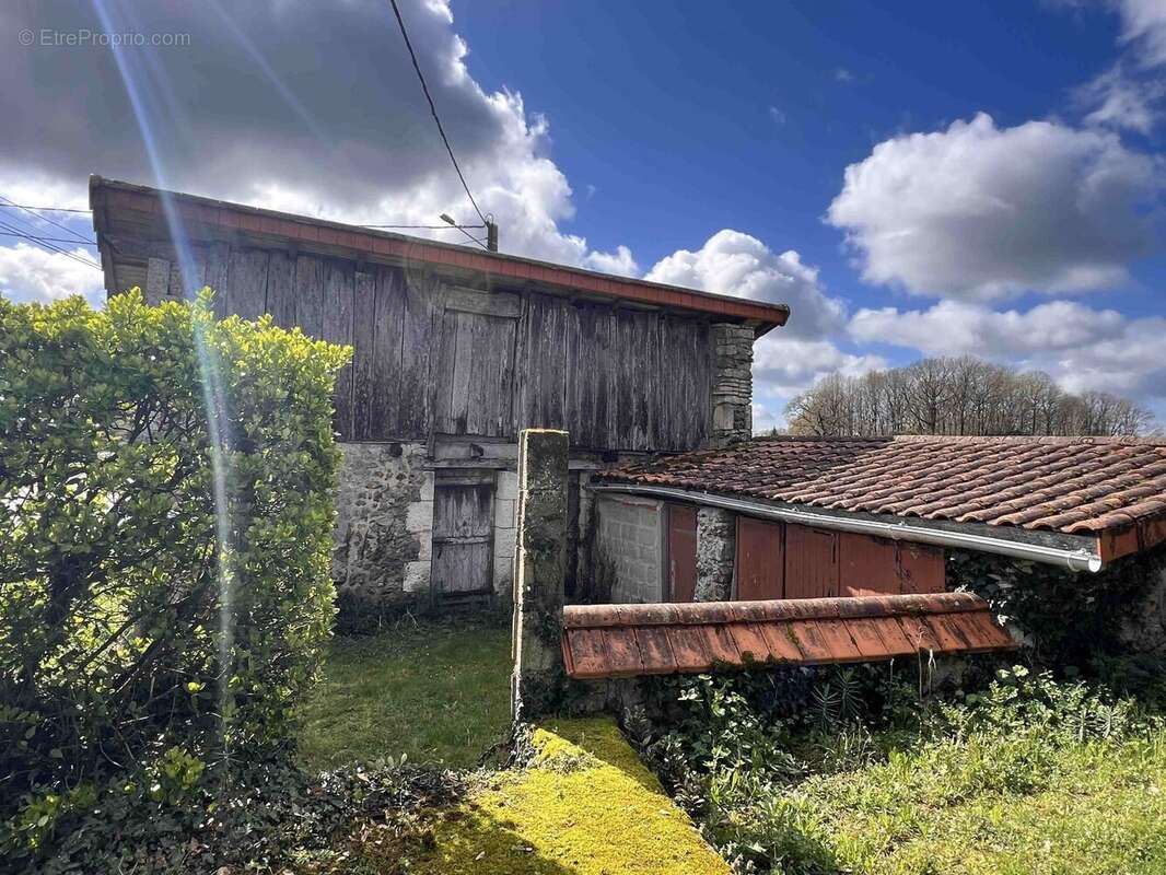 Maison à SAINT-CLAUD