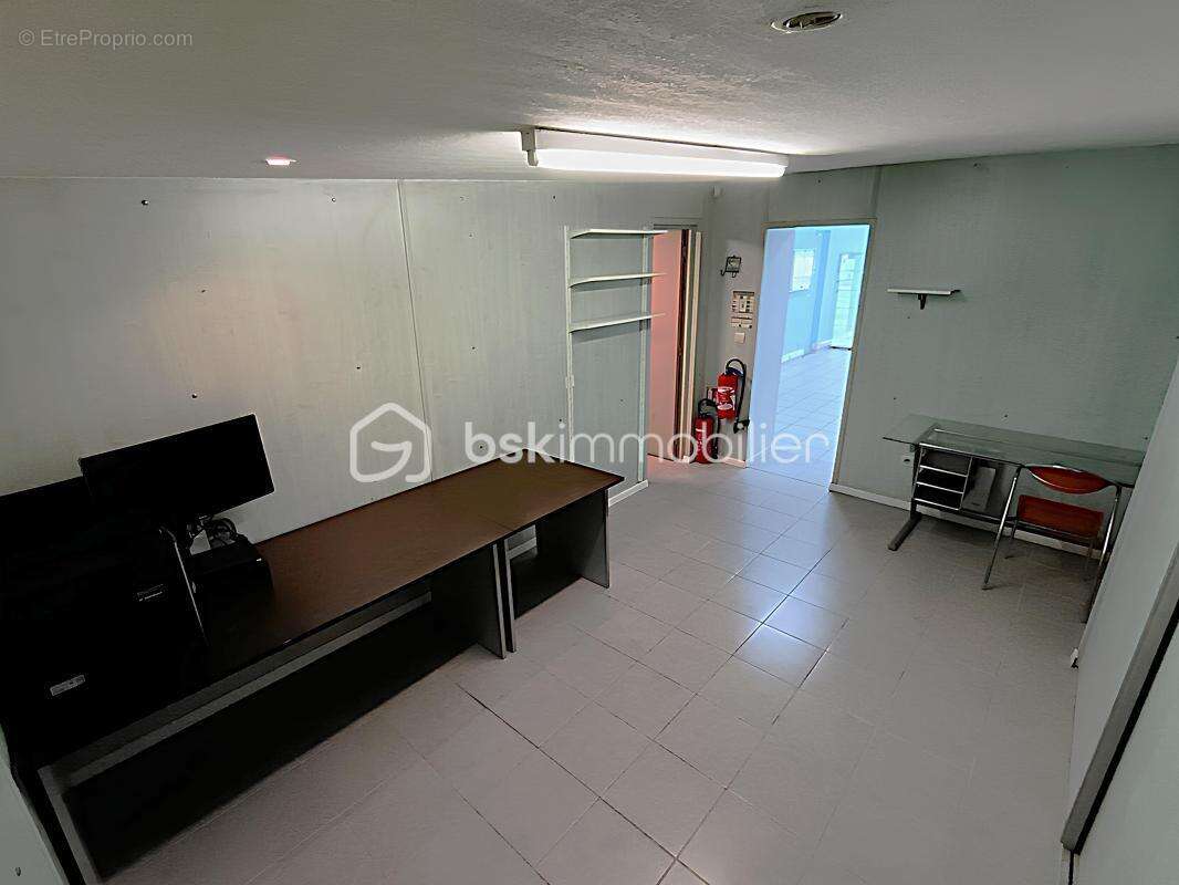 Commerce à LA SEYNE-SUR-MER