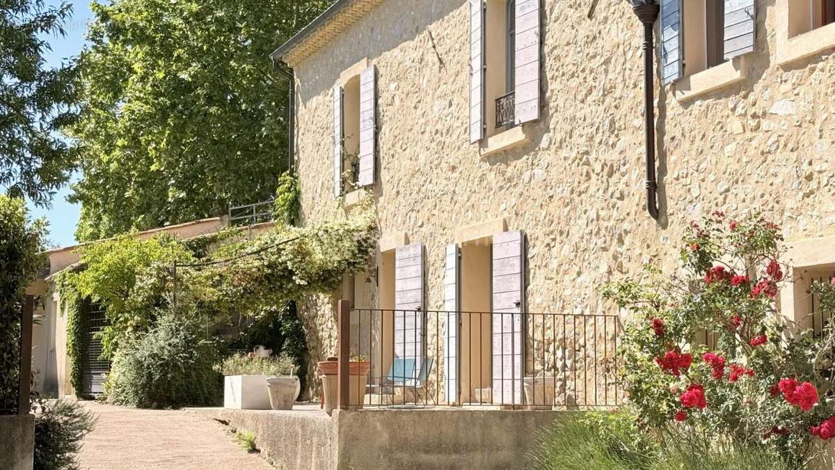 Maison à GREOUX-LES-BAINS
