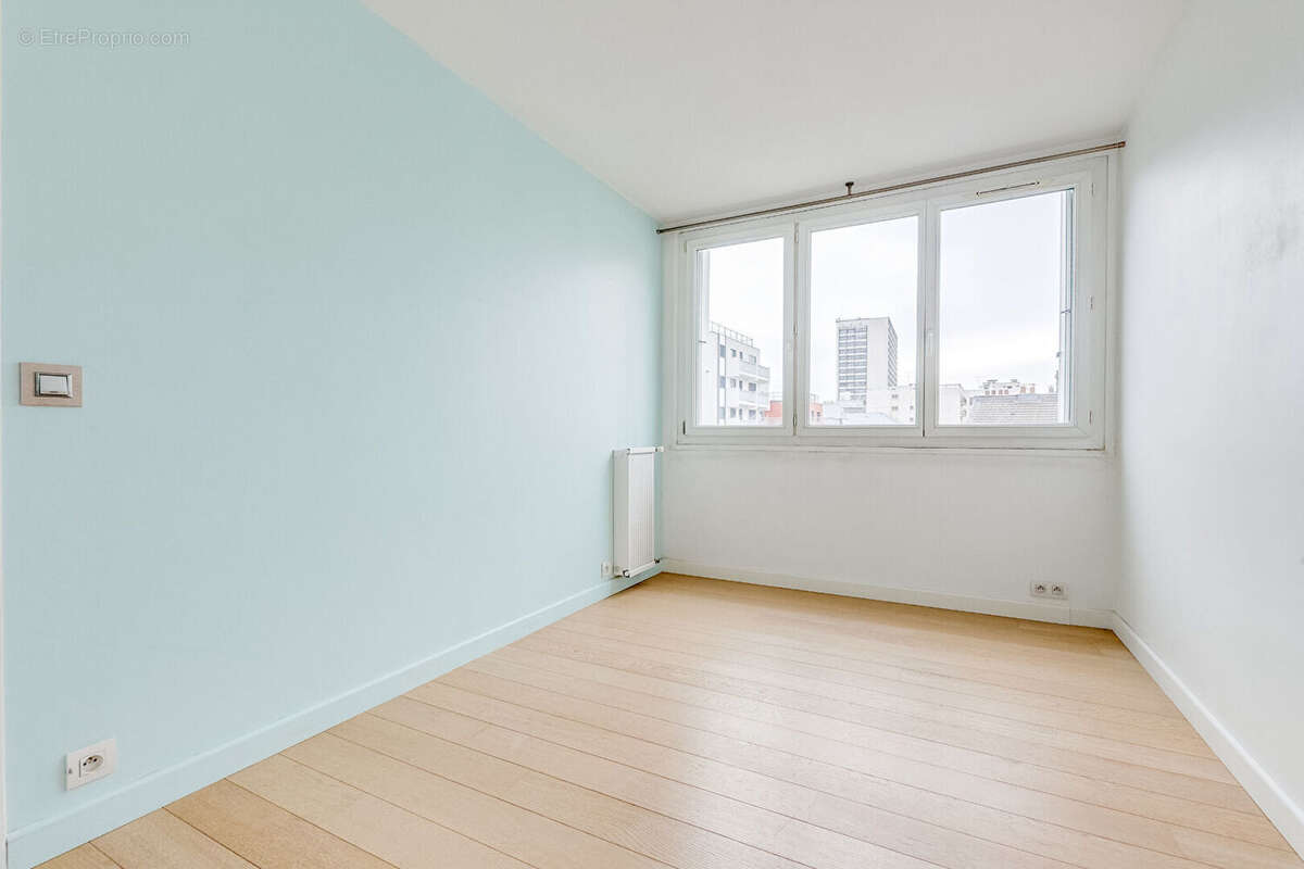 Appartement à PARIS-20E