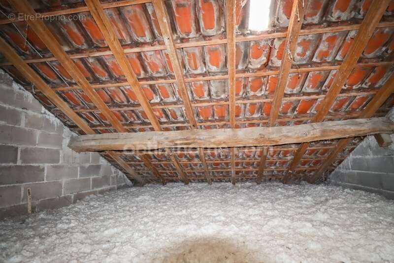 Appartement à CHATEAUPONSAC
