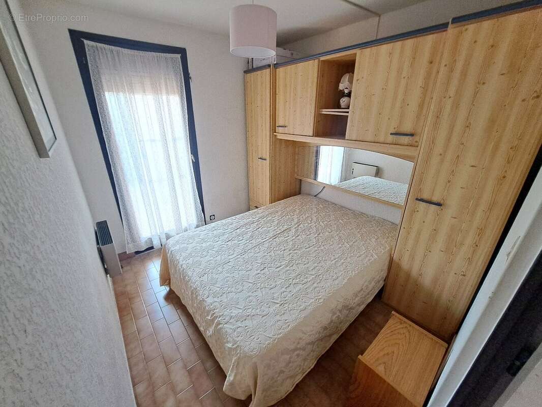 Le cap d'agde t3 + cabine en rez de jardin avec parking. - photo 7