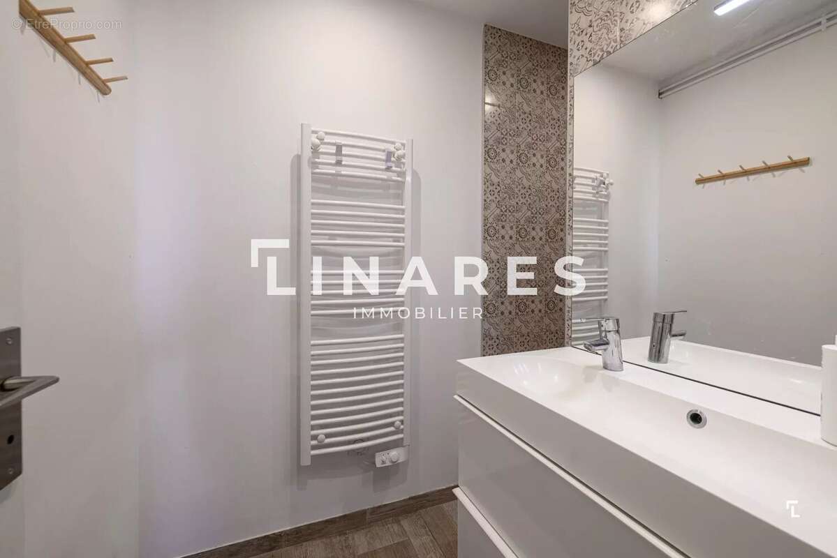 Appartement à MARSEILLE-7E