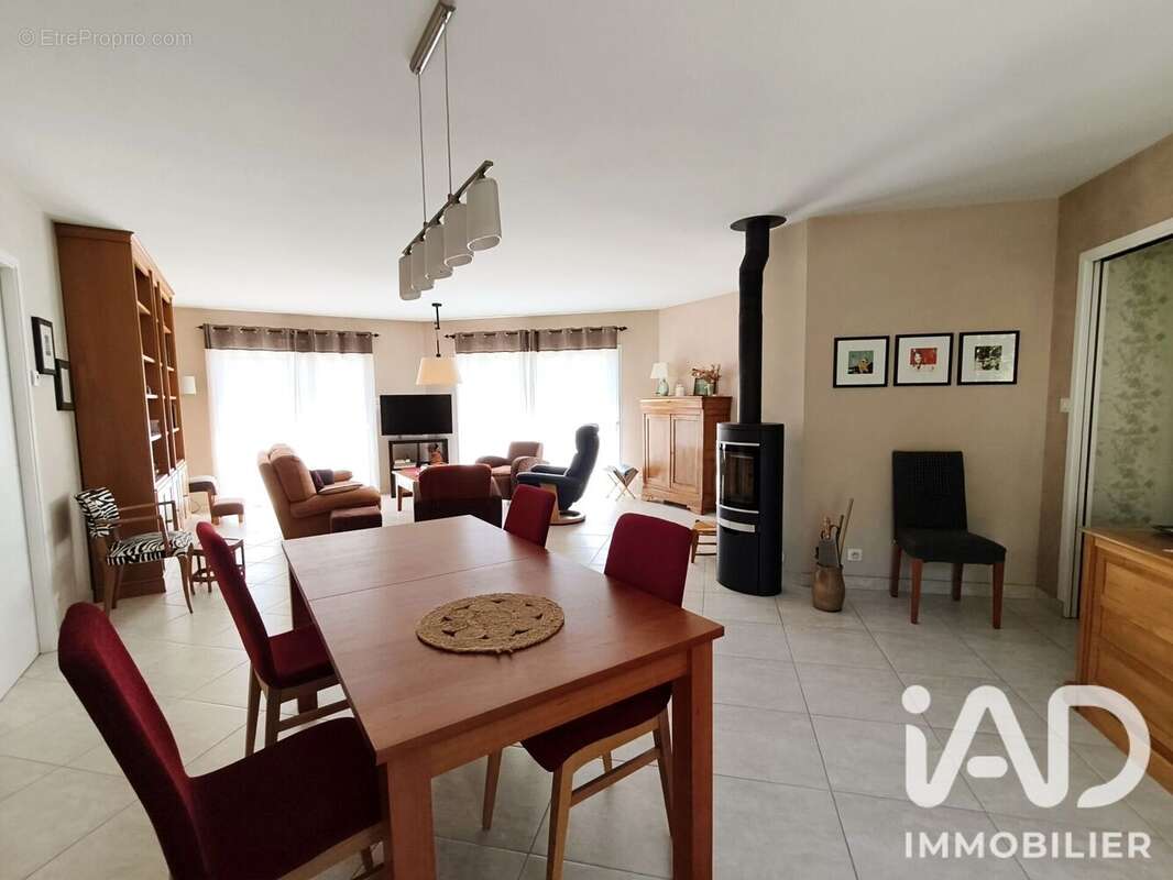 Maison 115 m² à Talmont-Saint-Hilaire  - photo 3