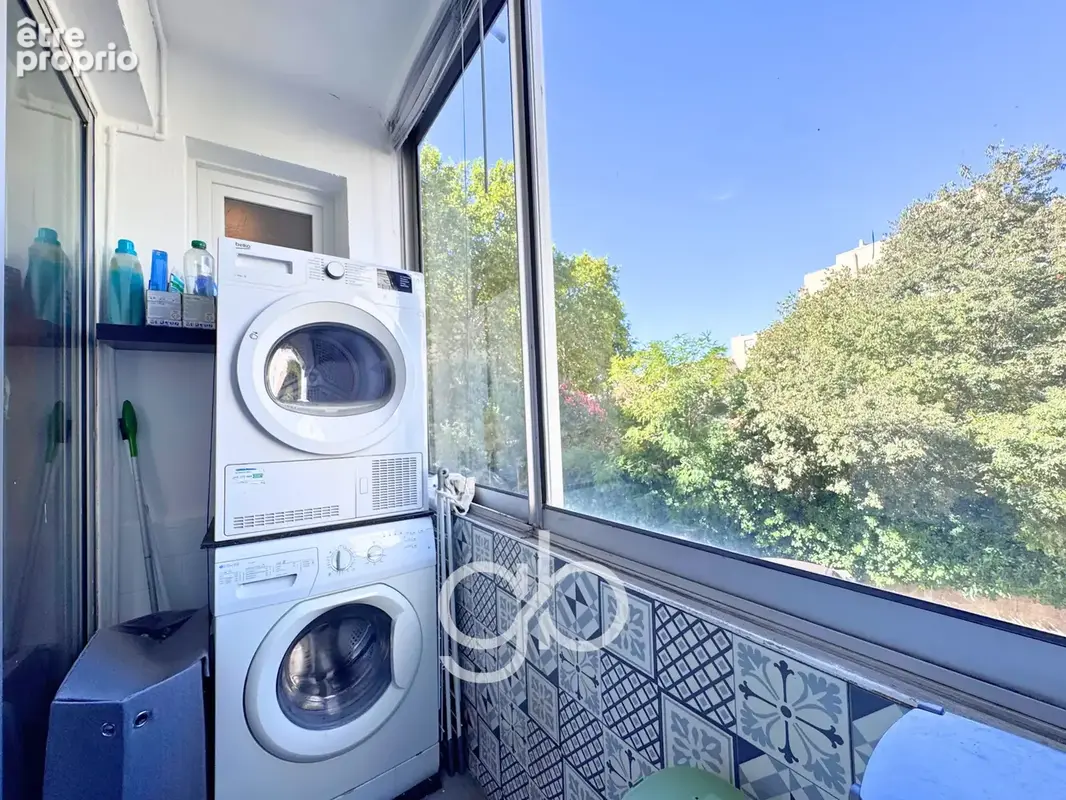 À vendre - t3 60m2 avec véranda et parking - montpellier antigone - photo 8