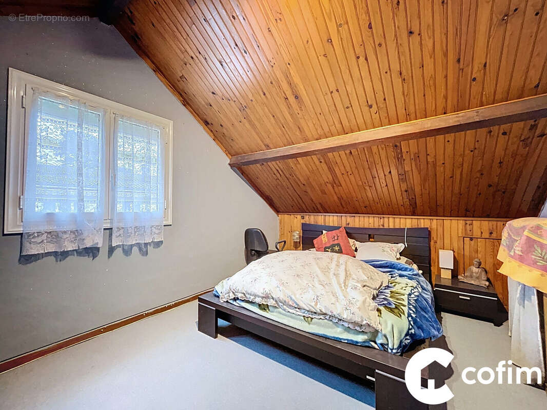 Maison à SERRES-CASTET