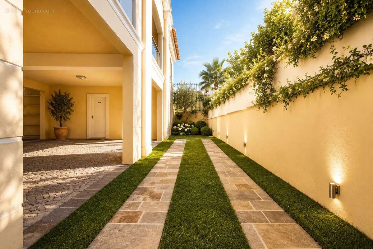 Eze "village" - propriété de 2 villas 450m²  piscine  vue mer - photo 11