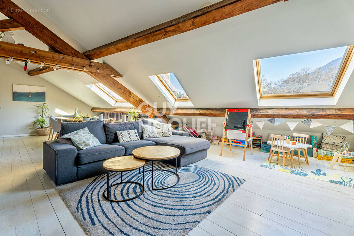 Appartement à AIX-LES-BAINS