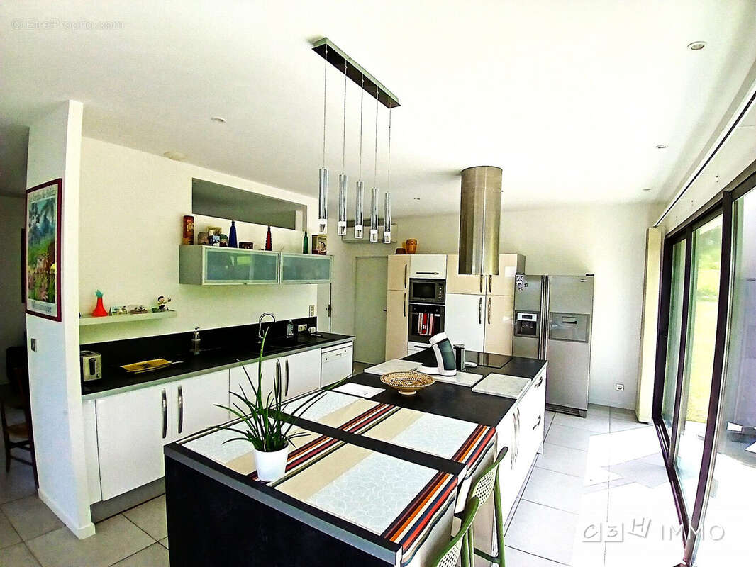 Maison 158 m² à Mauzac  - photo 3