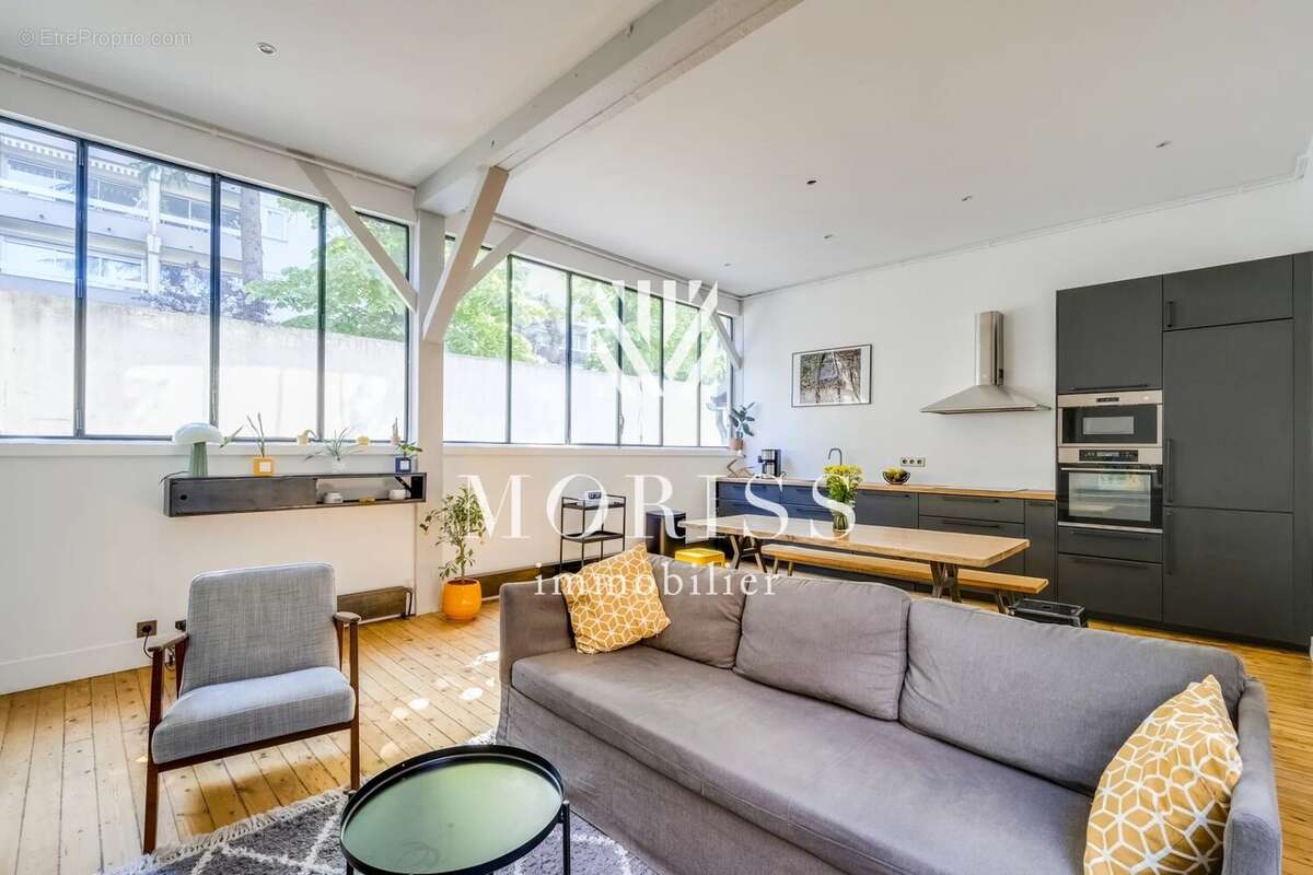 Appartement à PARIS-18E