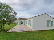 Maison à L&#039;AIGUILLON-SUR-VIE