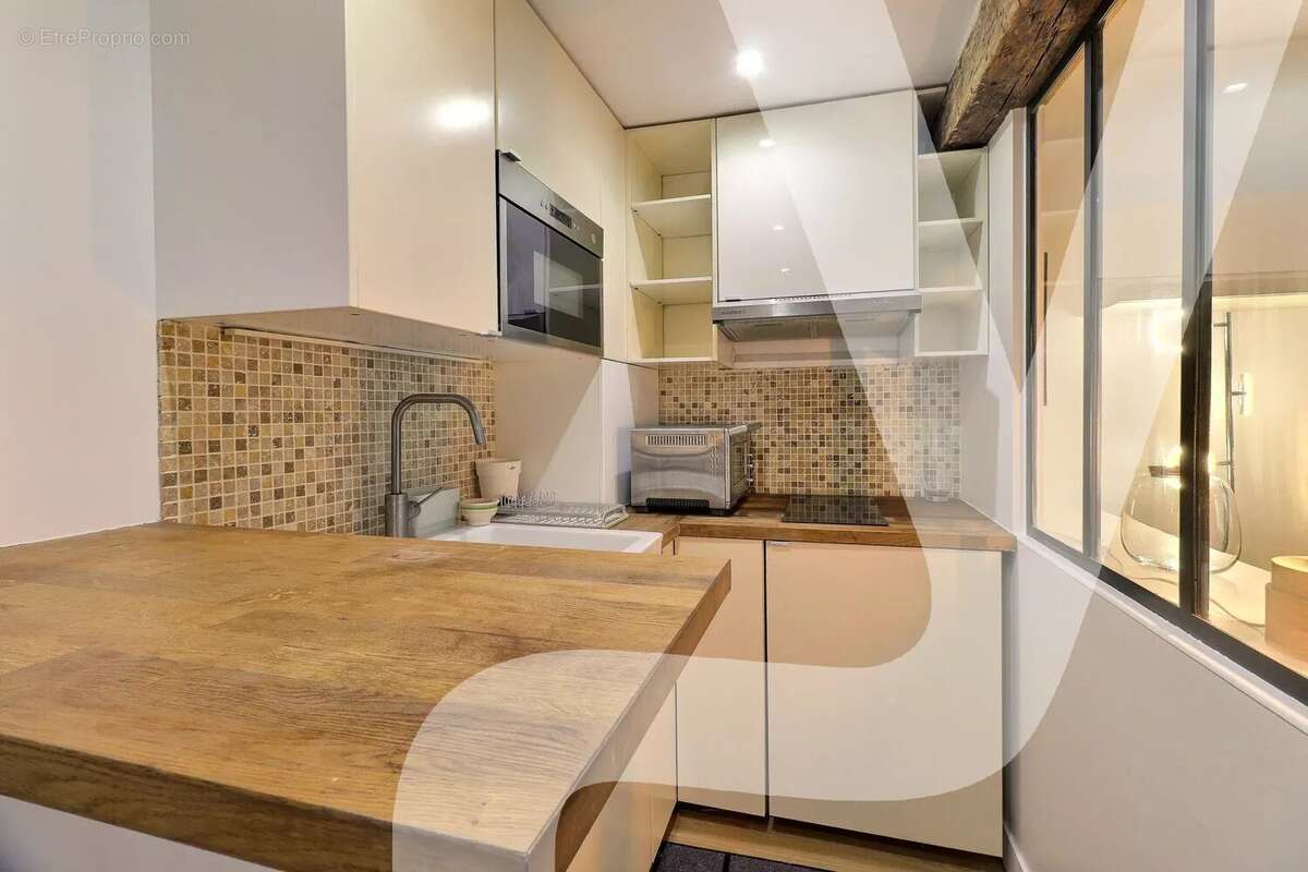 Appartement à PARIS-11E
