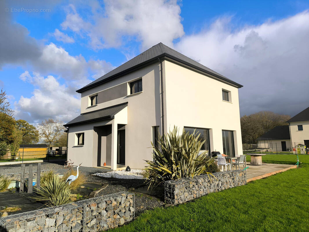 Maison à LE MOLAY-LITTRY