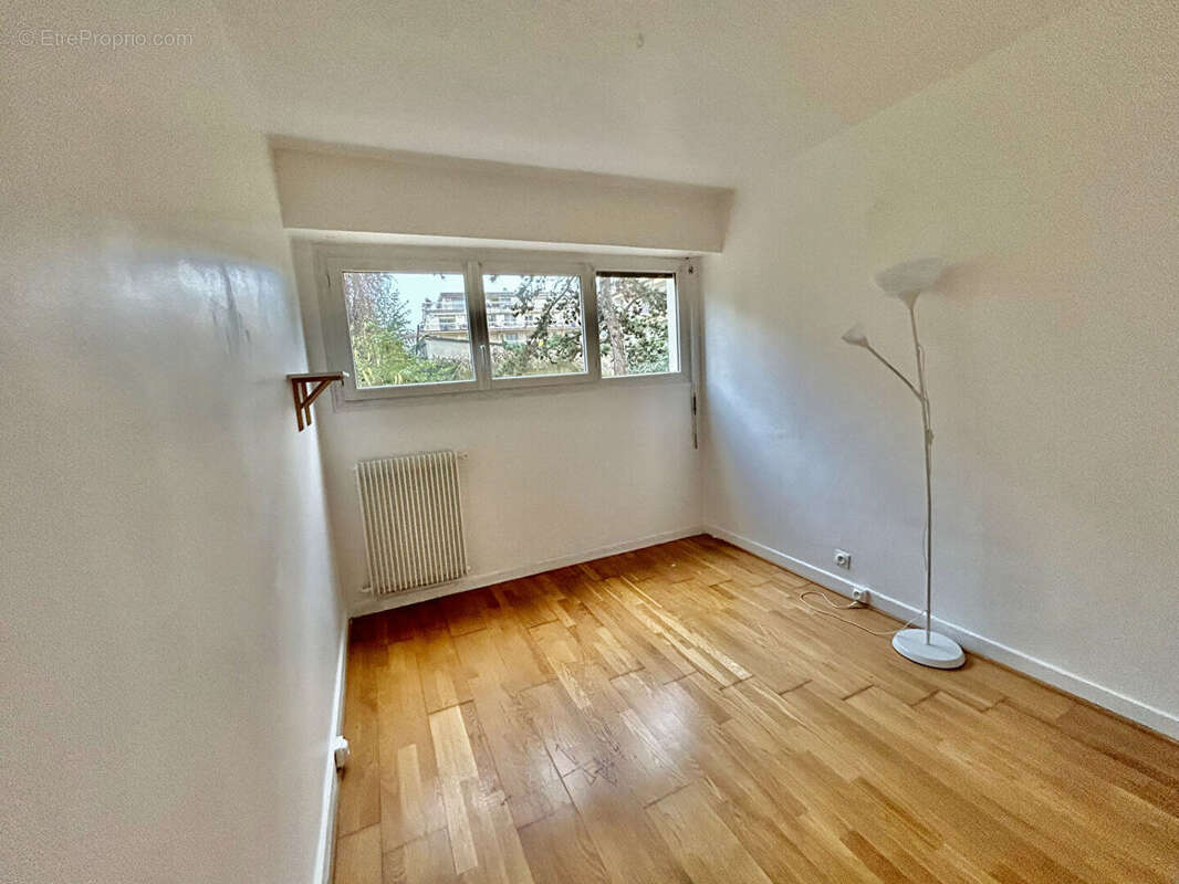 Appartement à LE PERREUX-SUR-MARNE