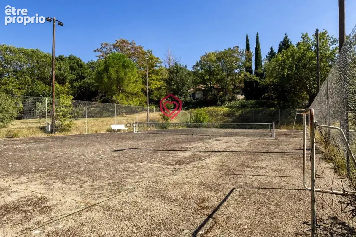 Villa de plain-pied avec piscine, tennis et plus de 2ha - photo 10