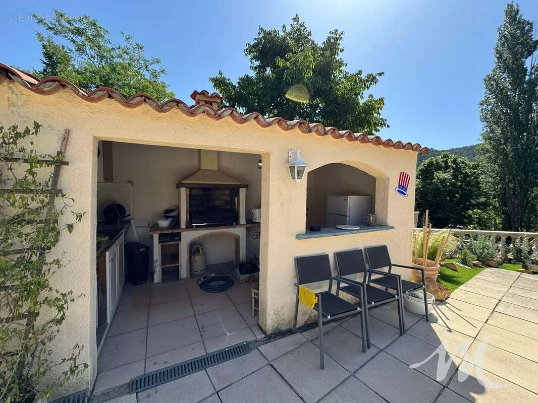 Maison à SALERNES