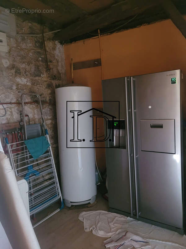 MP : cellier - Maison à SAINT-CERNIN-DE-LABARDE