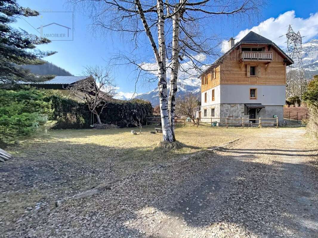 Terrain à LES HOUCHES