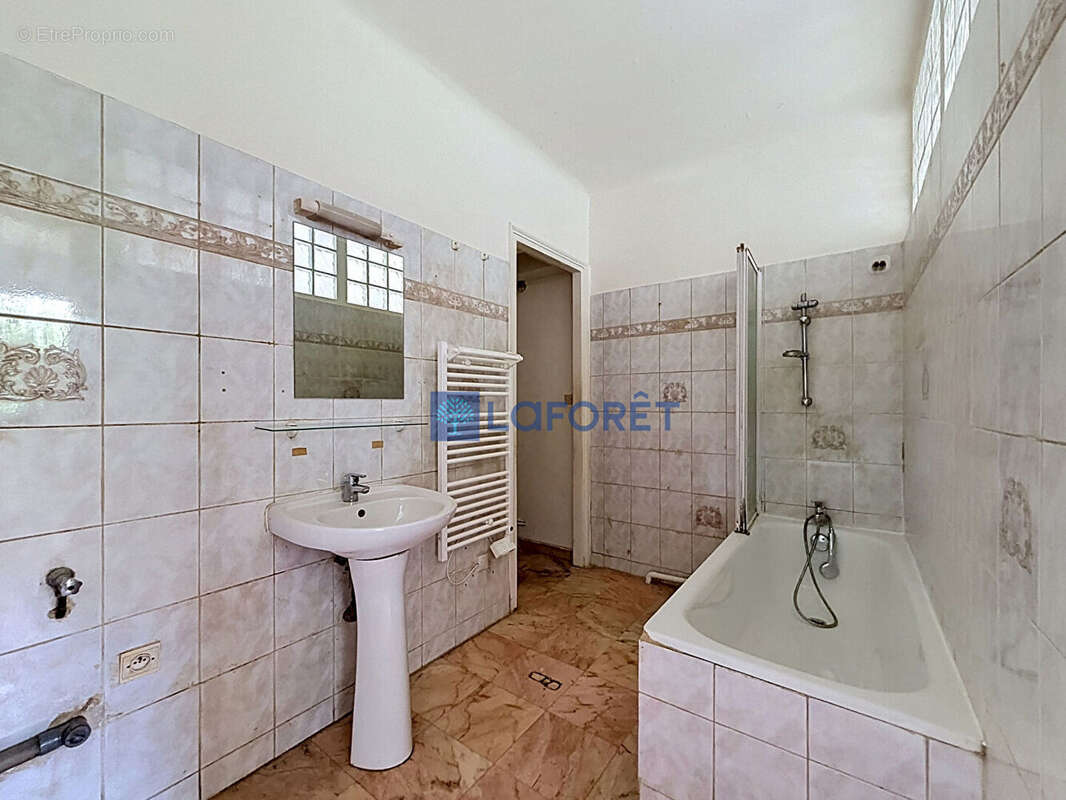Appartement à SAVIGNY-SUR-ORGE