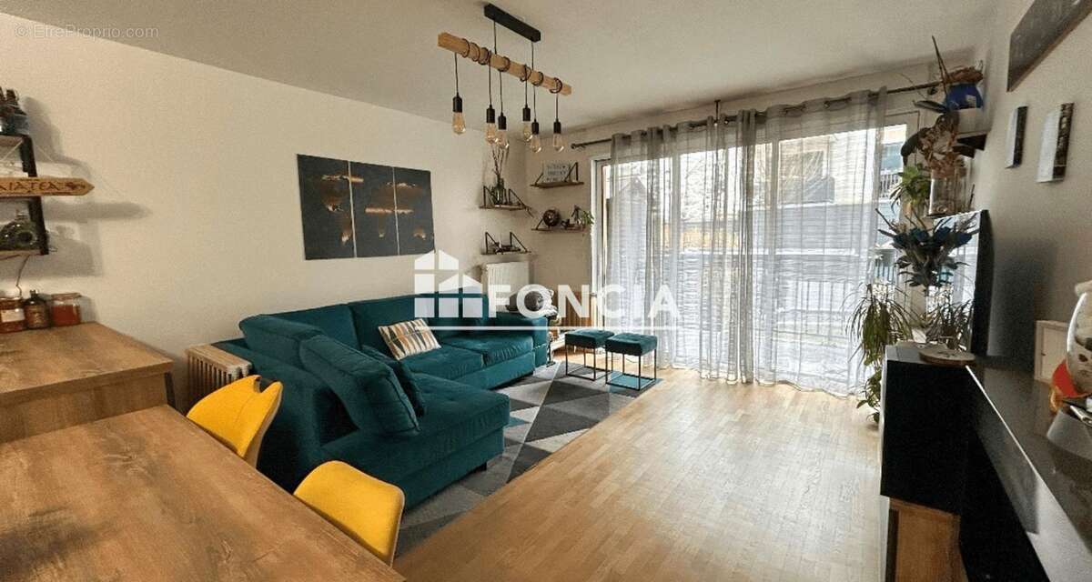 Appartement à THIAIS