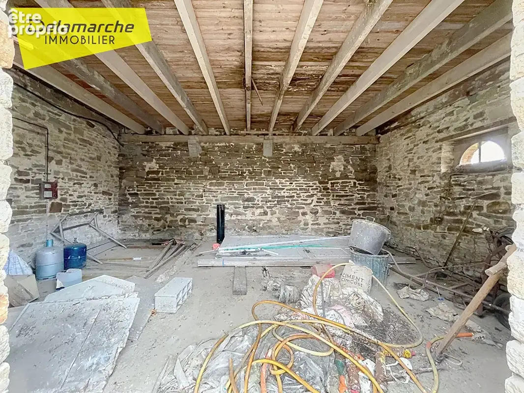 A vendre Maison à rénover d'environ 180m²  - Saint-Sauveur-la-Pommeraye - photo 6