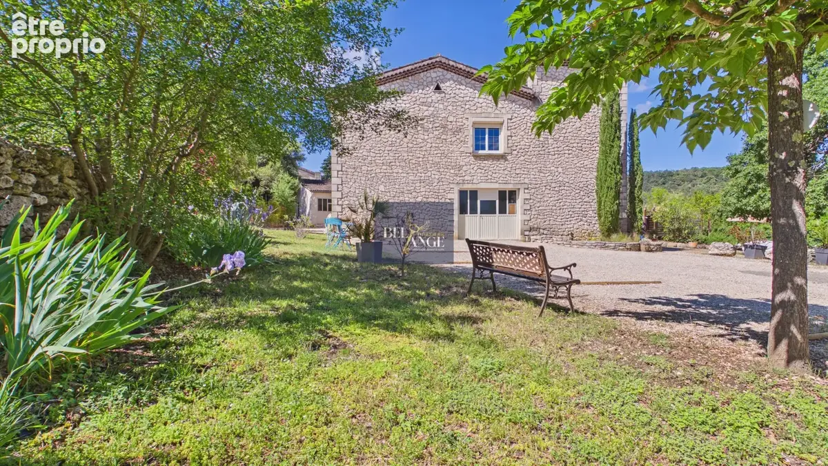 Entre douceur de vivre et potentiel touristique, une propriété pleine de charme - photo 37