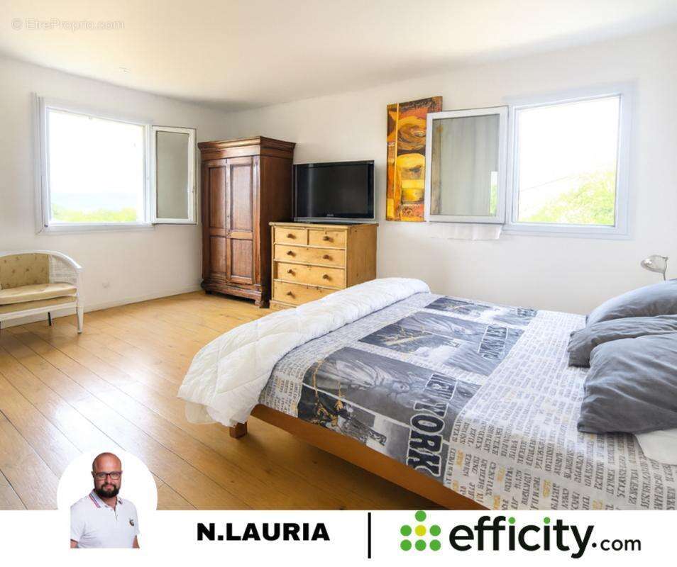 Maison à VILLELAURE