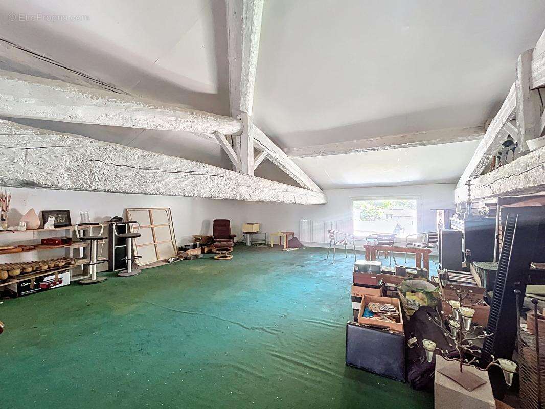 Appartement à CONDRIEU