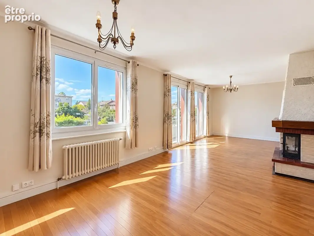 Maison 155 m²  T5 avec deux studios indépendants – GAILLARD (74) - photo 3