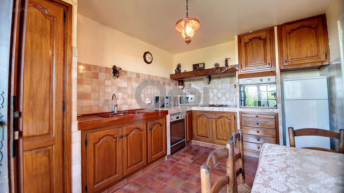 Terrain à ROQUEBRUNE-SUR-ARGENS