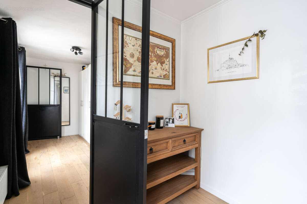 Appartement à PARIS-3E