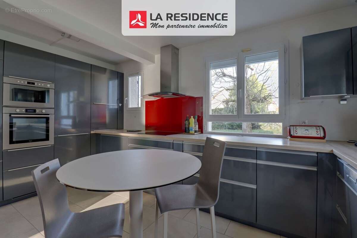 Maison à MONTFORT-L'AMAURY