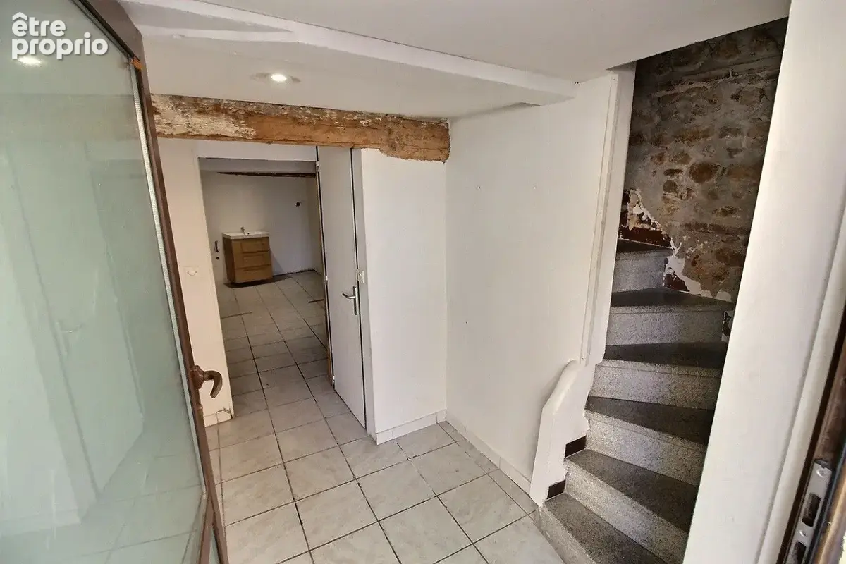 A vendre aucoeur de cabestany maison de village en r+1 - photo 4