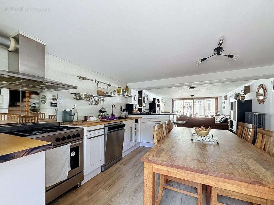 Maison 178 m² à Cancale  - photo 4