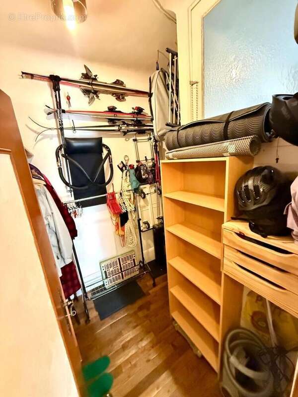   - Appartement à AX-LES-THERMES