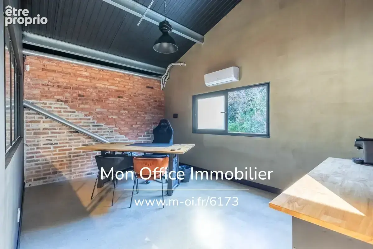 Référence : 6173-NZW - Local commercial - 400 m² - photo 2