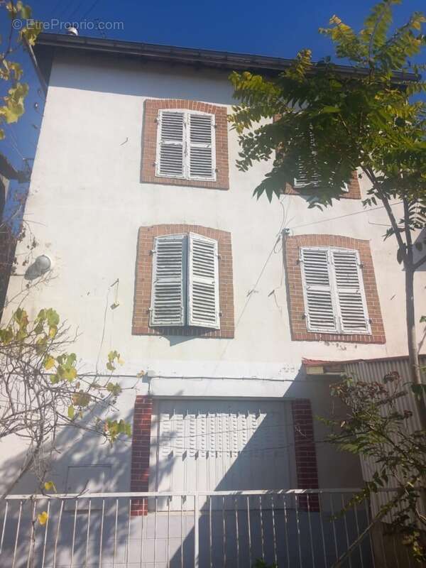 Maison à THIERS